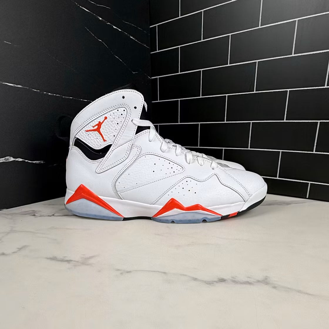 Used - Air Jordan 7 Retro White Infrared - US M 12 - detail 1