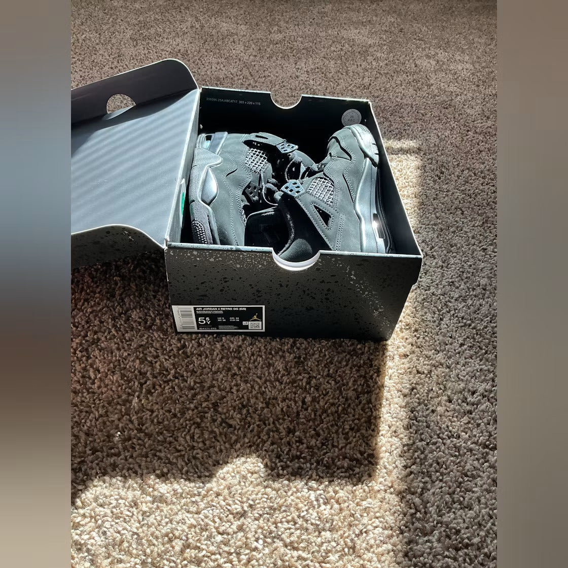 Used - Air Jordan 4 Retro Black Cat (2025) (GS) - US 5.5Y - detail 5