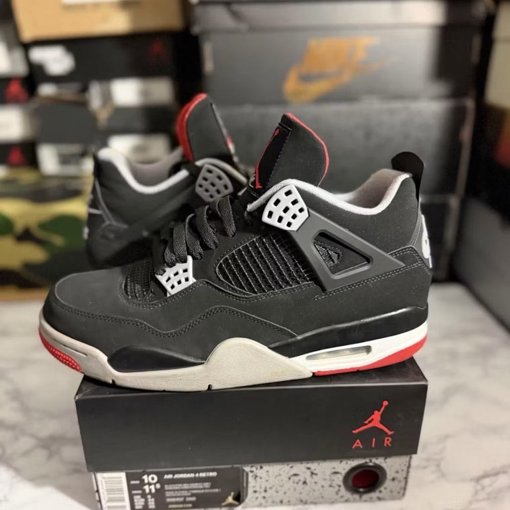 Used - Air Jordan 4 Retro Bred (2019) - US M 10 - detail 2