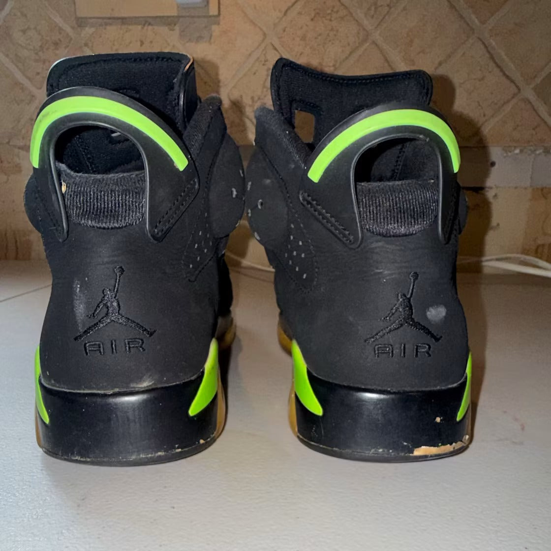 Used - Air Jordan 6 Retro Electric Green - US M 11 - detail 3