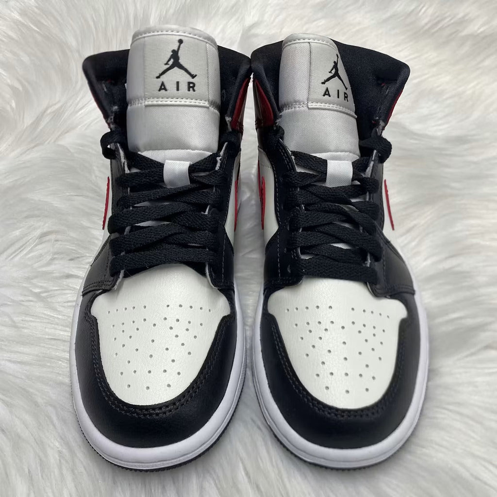 Used - Air Jordan 1 Mid Gym Red Off Noir (Women's) - US W 5 - detail 4