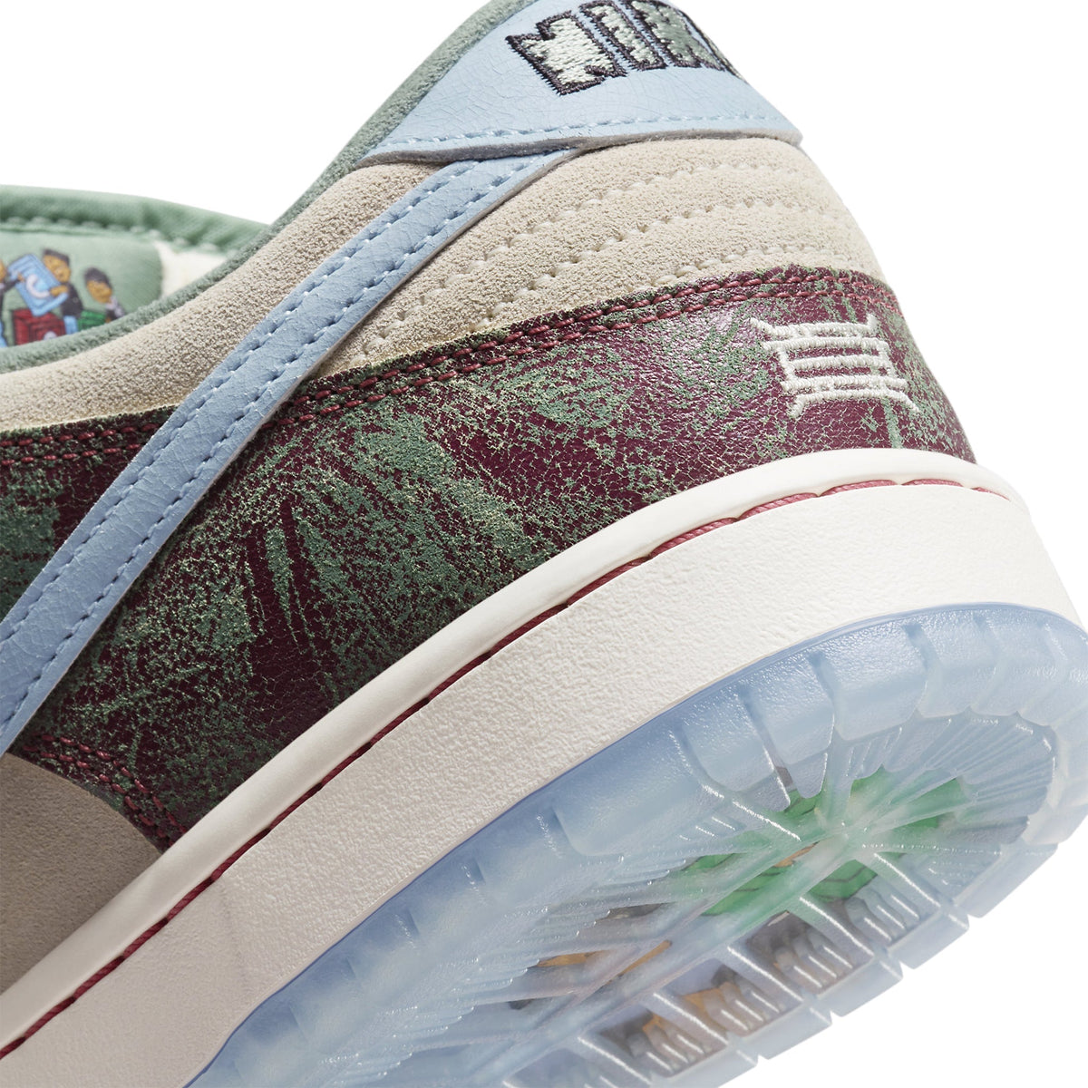 Crenshaw Skate Club x Nike SB Dunk Low Sneakers - Beige