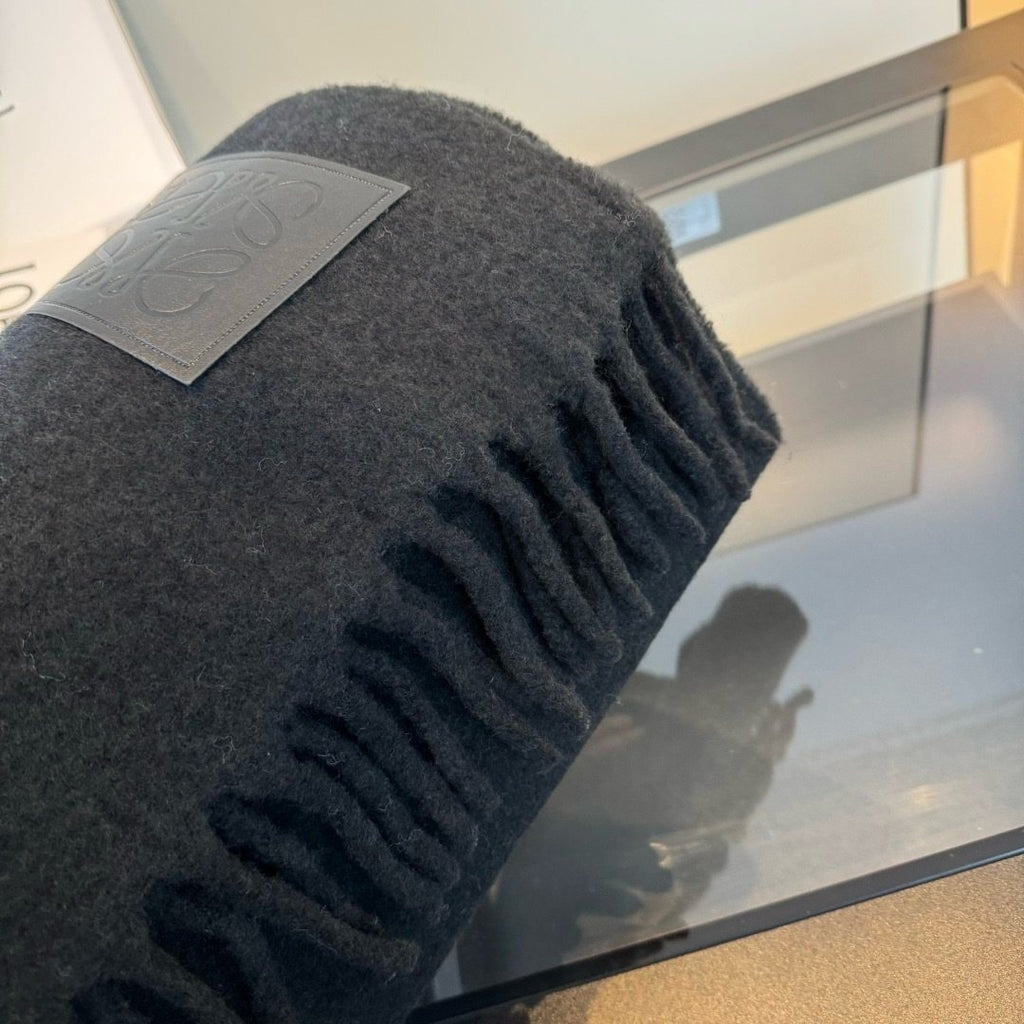 Loewe Black Fringed Scarf — detail