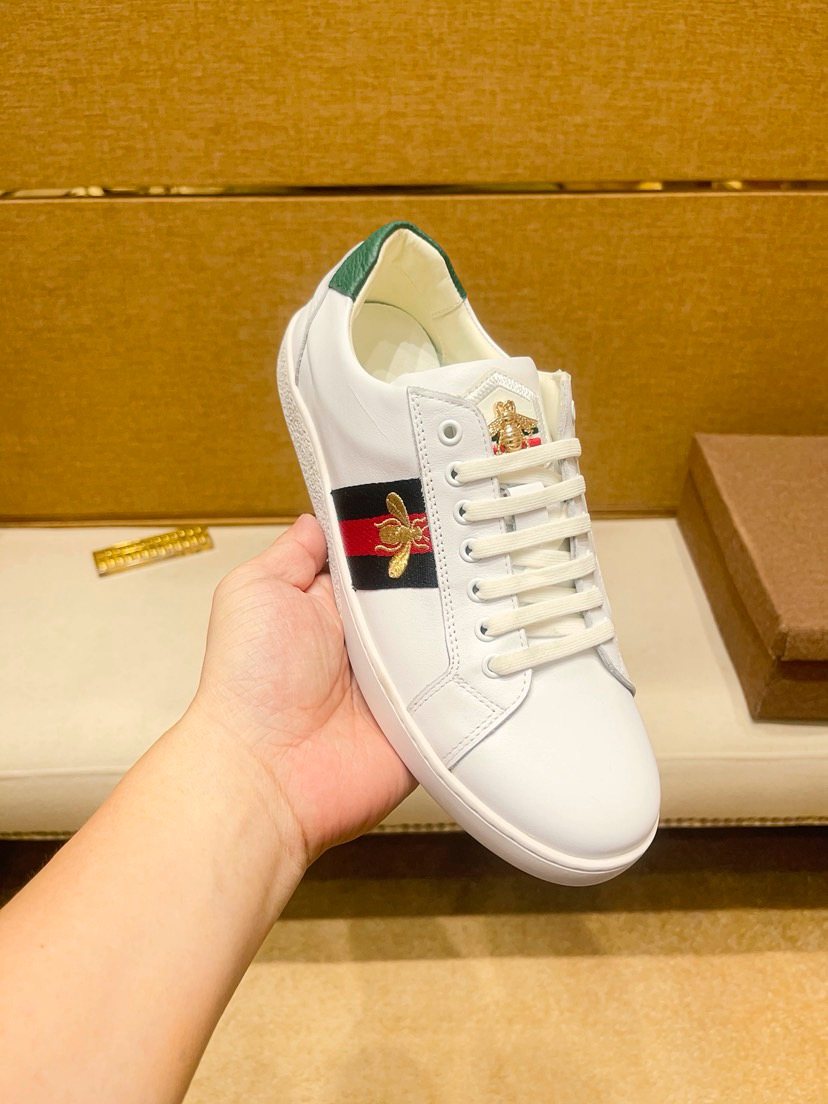 White Stripe Low-Top Sneakers — side
