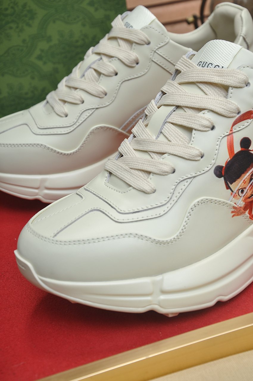 Gucci White Chunky Sneakers — detail