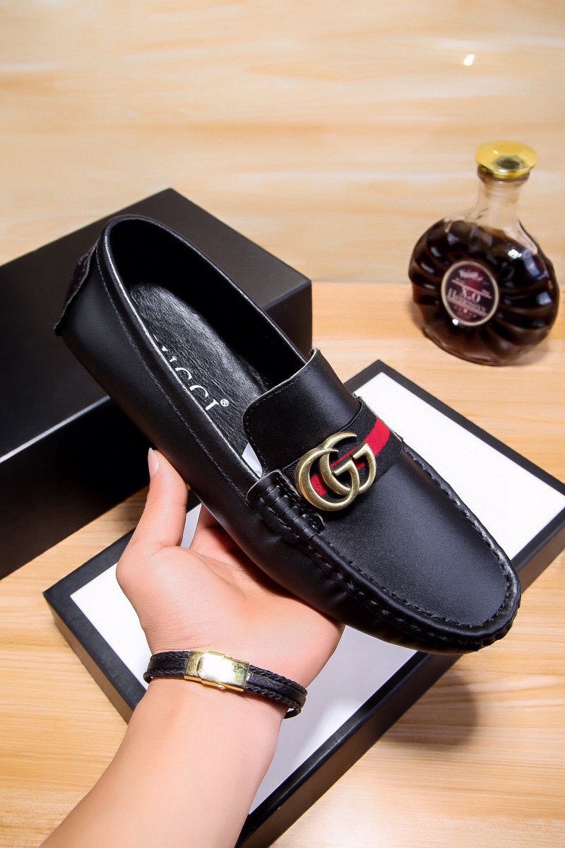 Gucci Black Red-Green Stripe Loafers — front