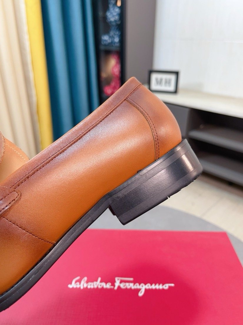 Ferragamo Tan Leather Bit Loafers — detail