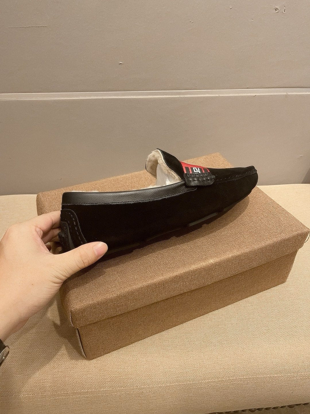 微商相册测试鞋子-Versace Black Red Accent Slip-On Loafers — side