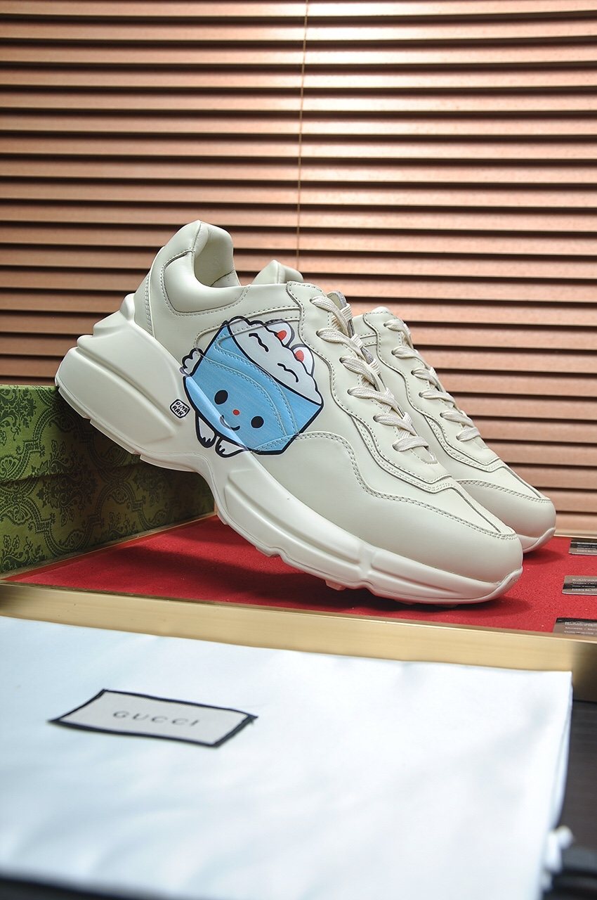 Gucci White Graphic Low-Top Sneakers — hero