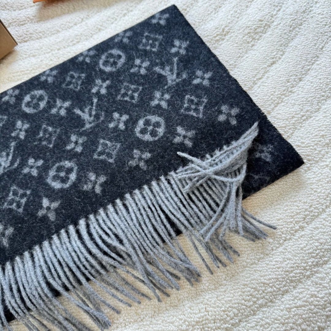 Louis Vuitton Black & Gray Monogram Scarf — detail