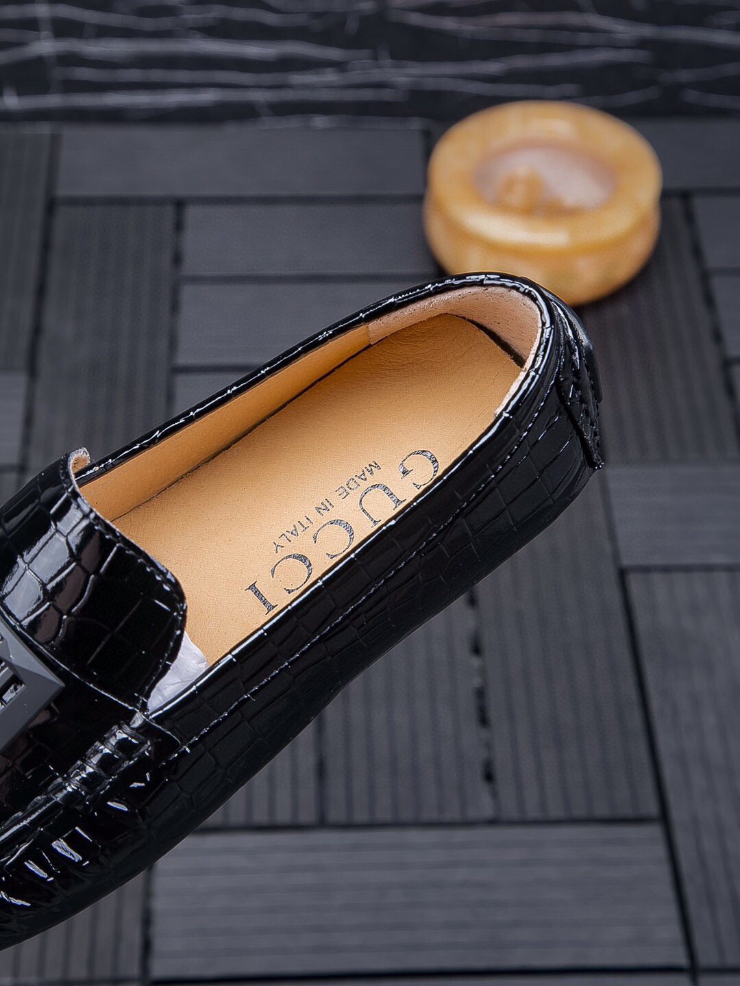 Gucci Black Crocodile-Pattern Loafers — detail