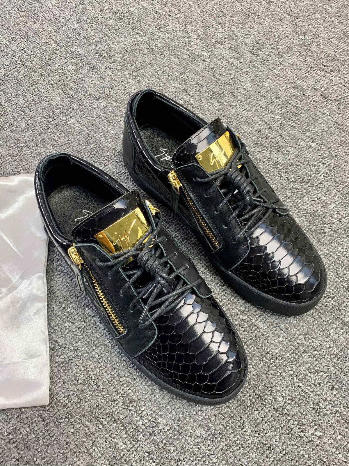 Giuseppe Zanotti Black Gold-Zip Low-Top Sneakers — front
