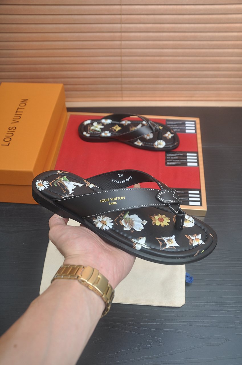 Louis Vuitton Black Floral Print Thong Sandals — model