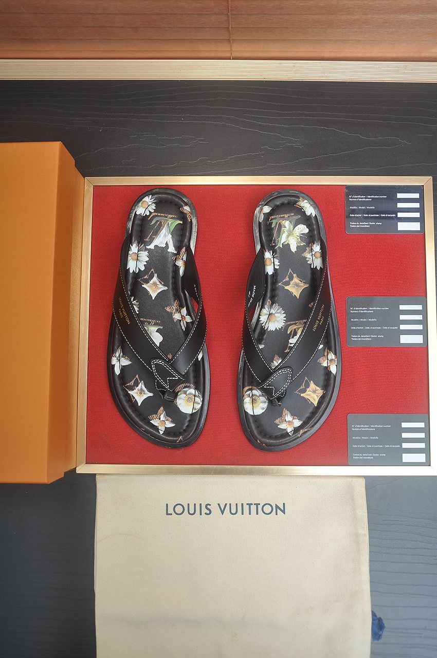 Louis Vuitton Black Floral Print Thong Sandals — hero