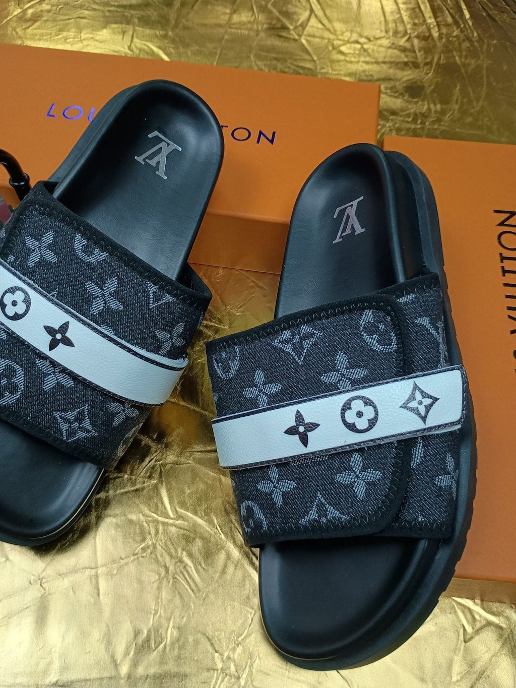 Louis Vuitton Black Graphic Band Slide Sandals — detail