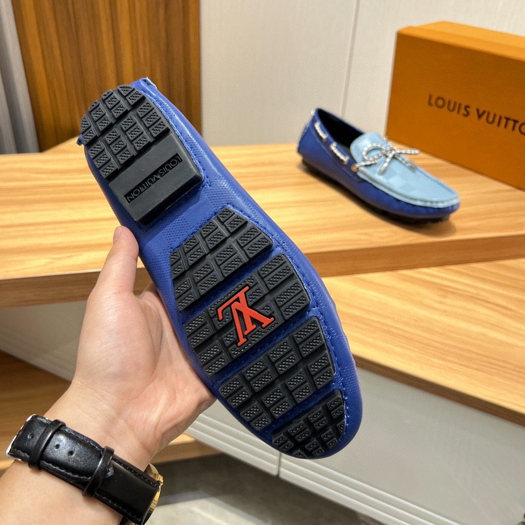 Louis Vuitton Light Blue & Navy Driving Loafers — detail