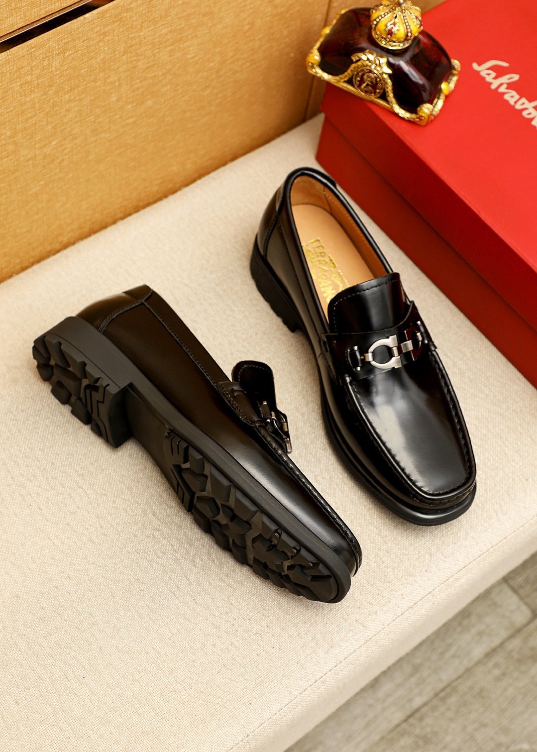 Ferragamo Black Bit Loafers — front