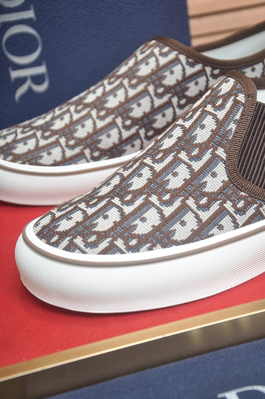 Dior Patterned Slip-On Shoes — detail