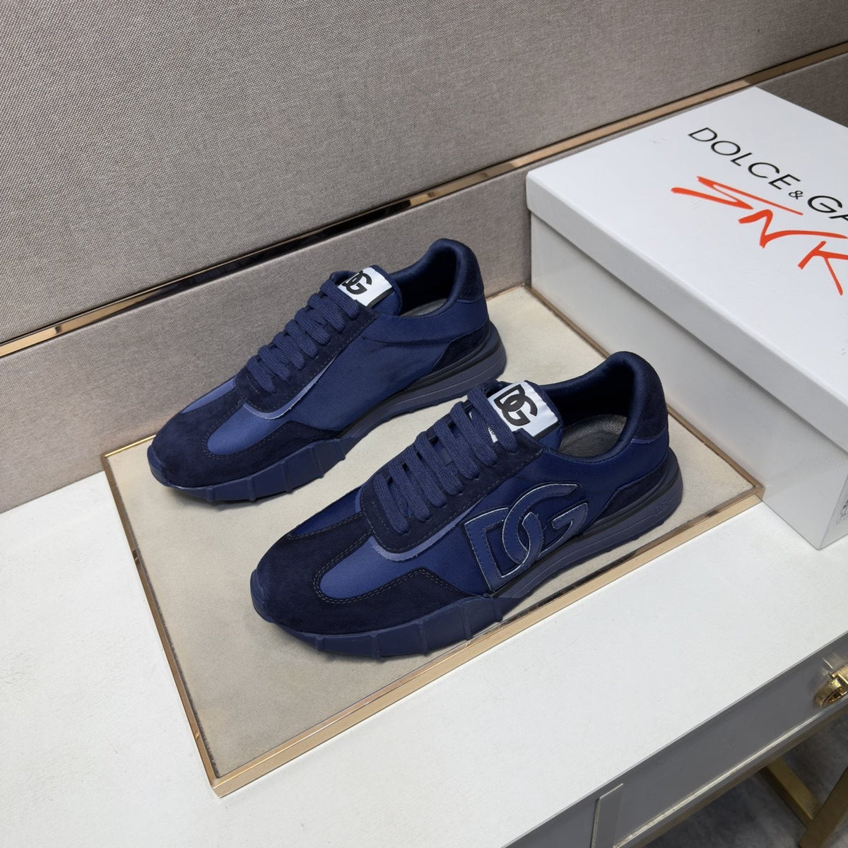 Dolce & Gabbana Navy Logo Low-Top Sneakers — front