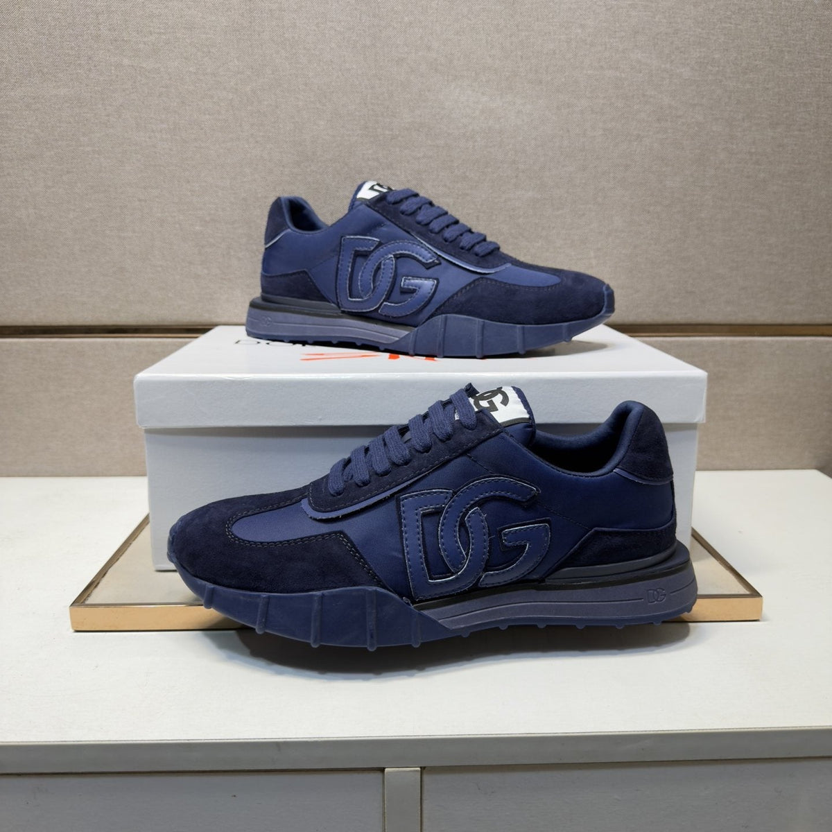 Dolce & Gabbana Navy Logo Low-Top Sneakers — side