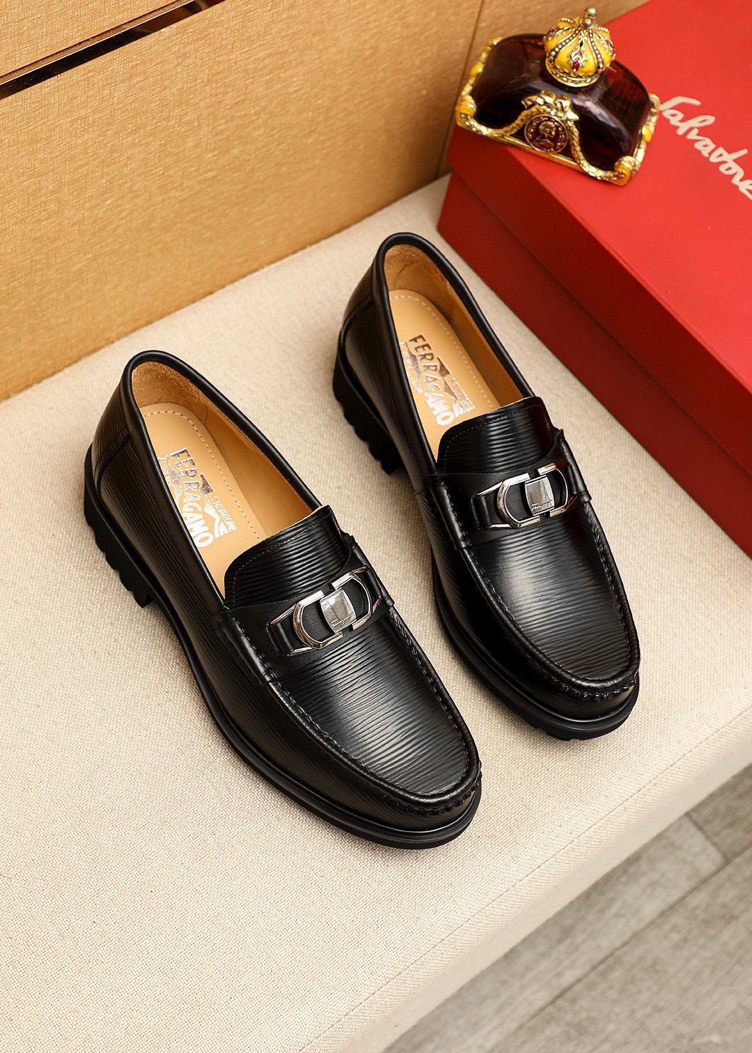 Ferragamo Black Textured Buckle Loafers — hero