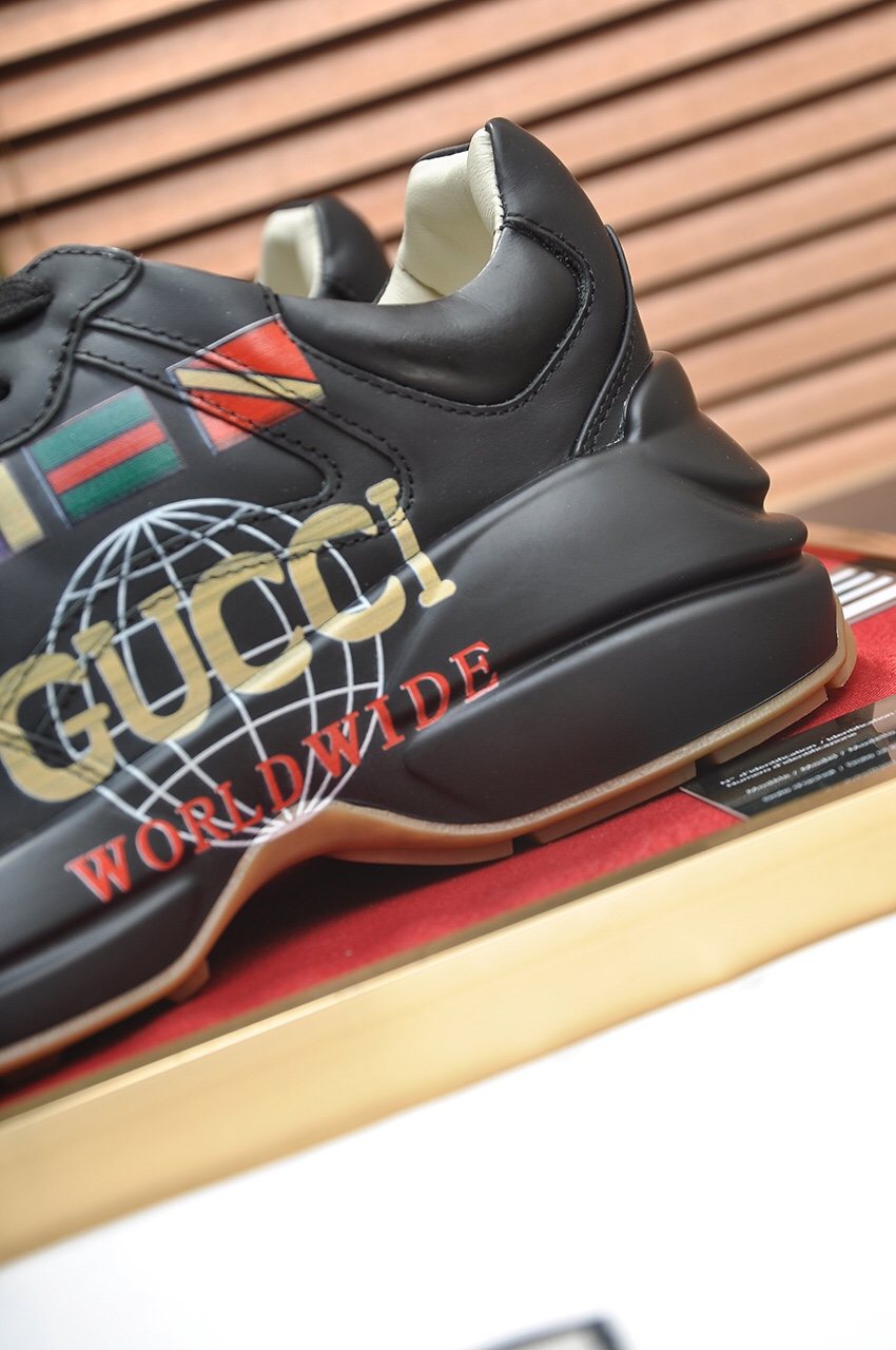 Gucci Black Multicolor Low-Top Sneakers — detail