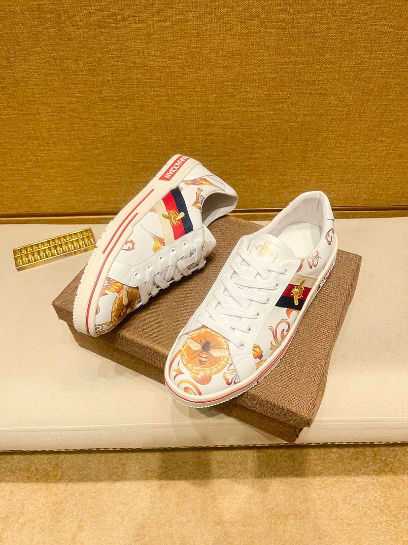 Men’s White Multicolor Graphic Low-Top Sneakers — back
