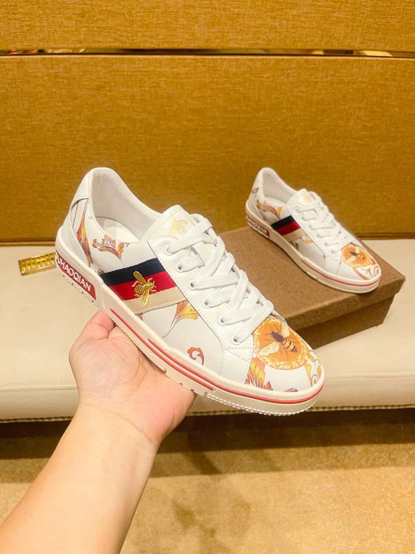 Men’s White Multicolor Graphic Low-Top Sneakers — front