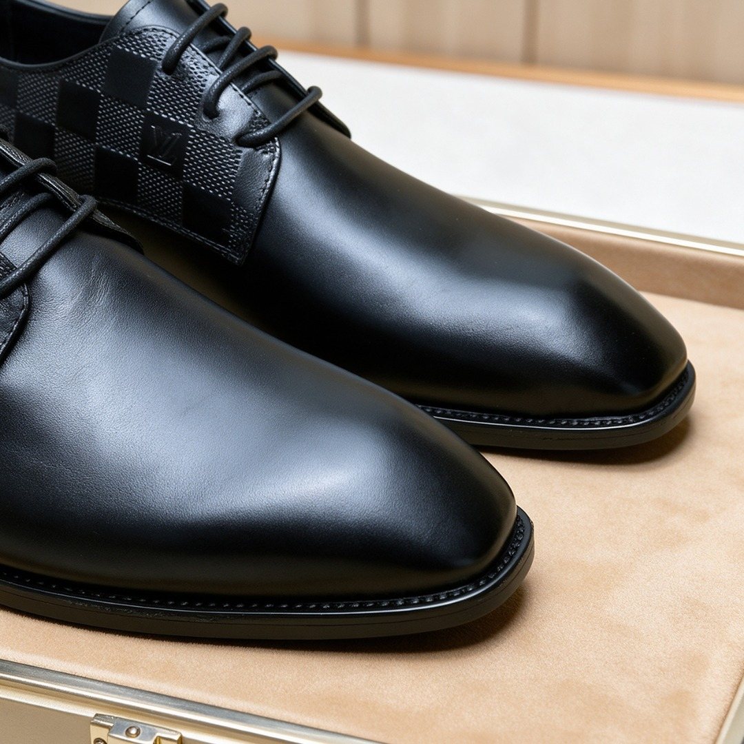Louis Vuitton Black Checkered Lace-Up Dress Shoes — detail