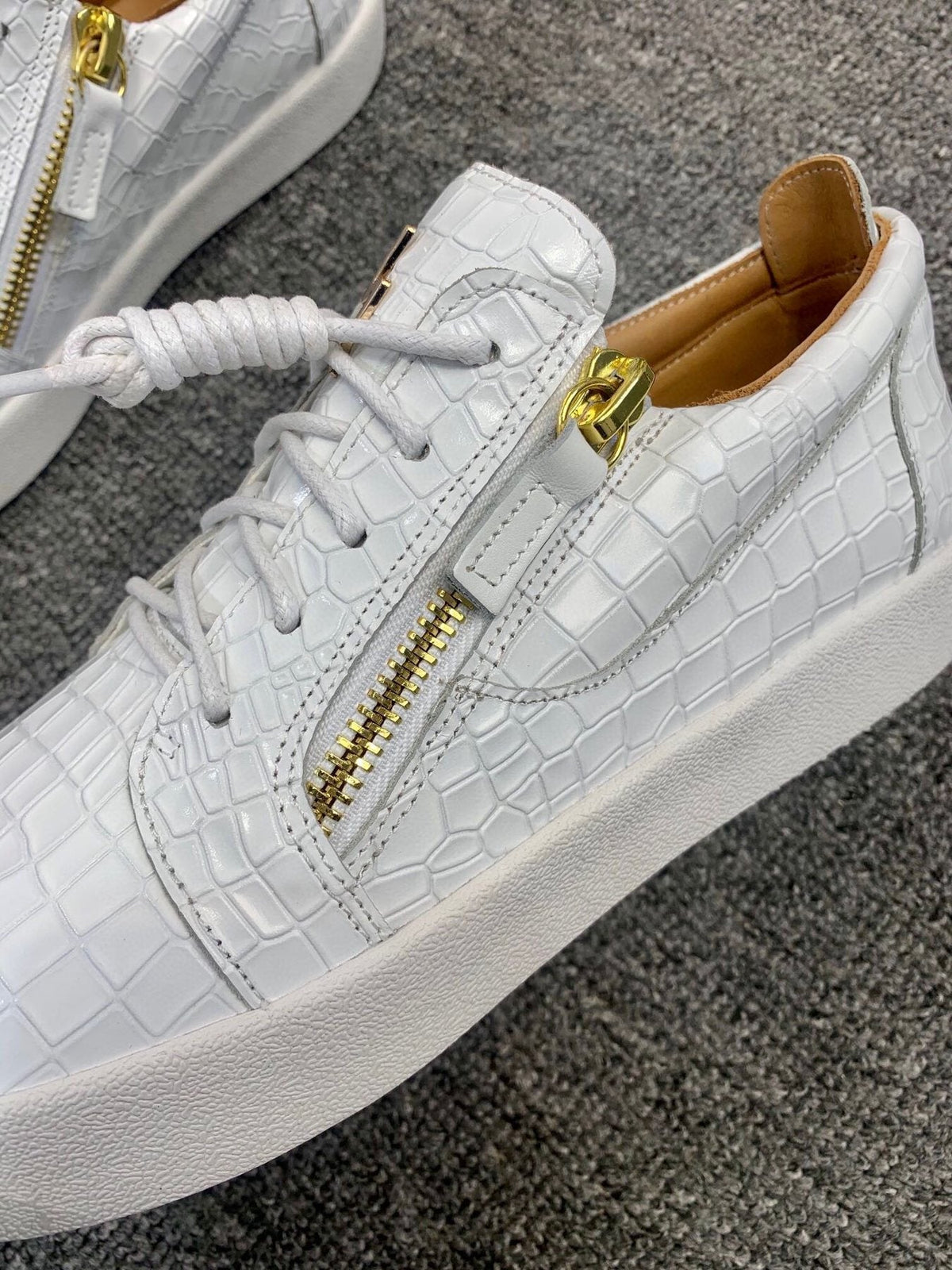 Giuseppe Zanotti White Gold-Accent Sneakers — detail