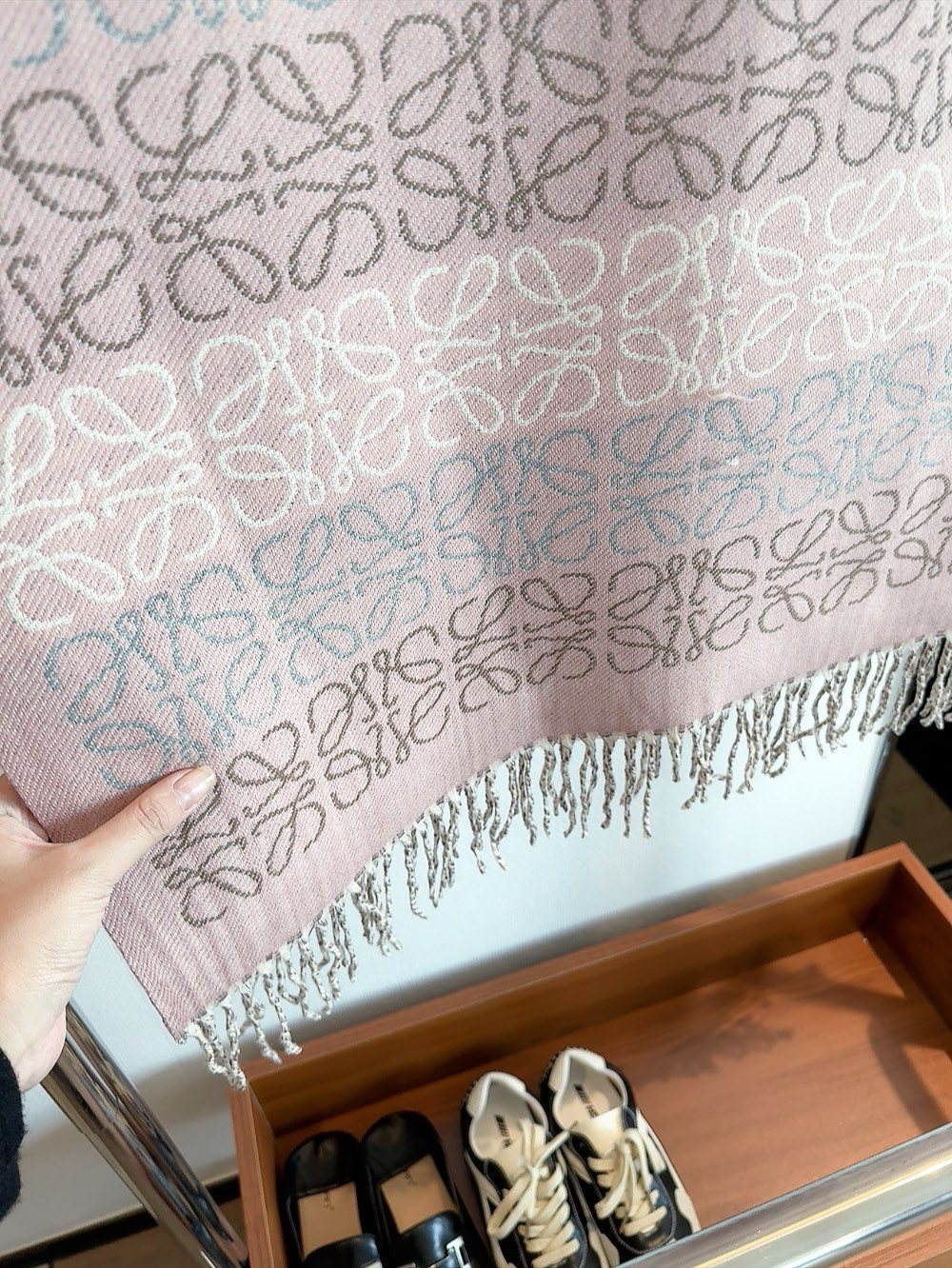 Reversible Patterned Fringed Scarf — detail