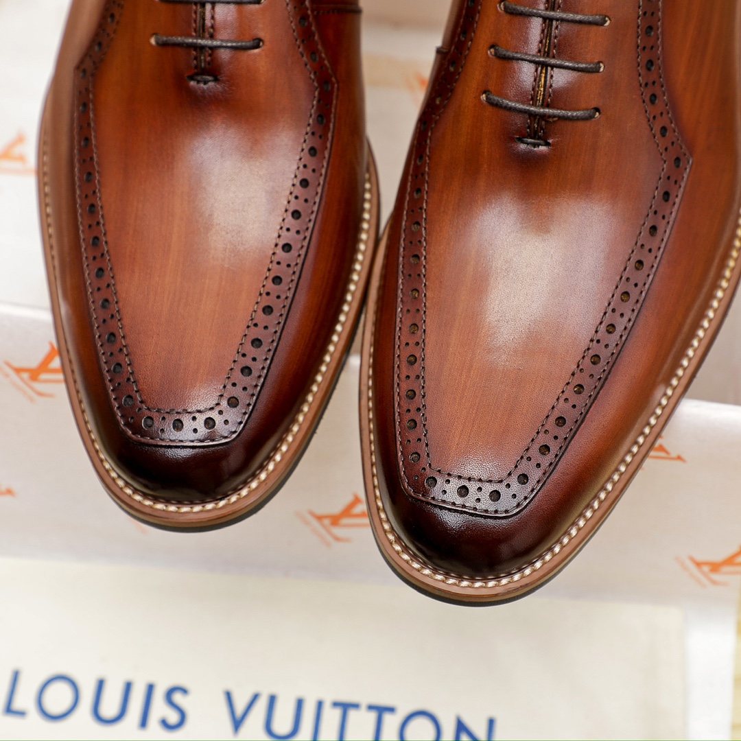 Louis Vuitton Brown Lace-Up Dress Shoes — detail