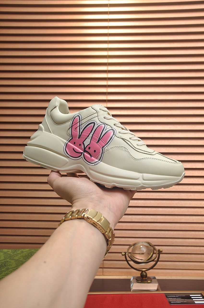 Gucci Ivory Pink Bunny Graphic Chunky Sneakers — model