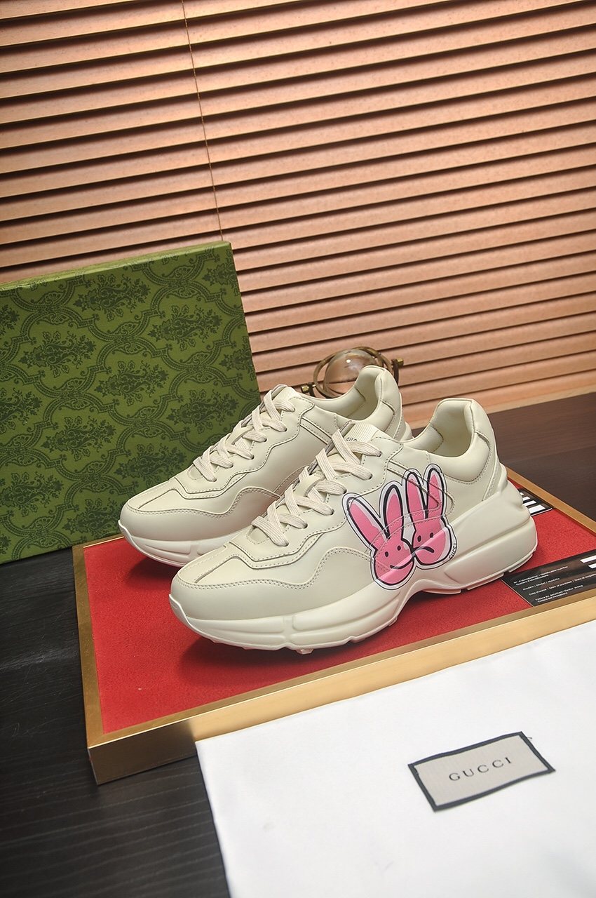 Gucci Ivory Pink Bunny Graphic Chunky Sneakers — side