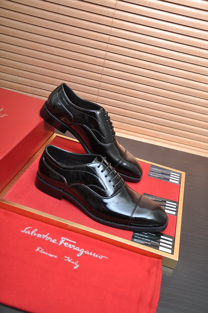 Salvatore Ferragamo Black Cap-Toe Lace-Up Dress Shoes — front