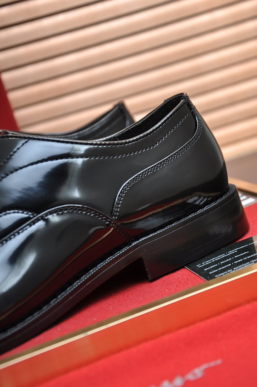 Salvatore Ferragamo Black Cap-Toe Lace-Up Dress Shoes — detail