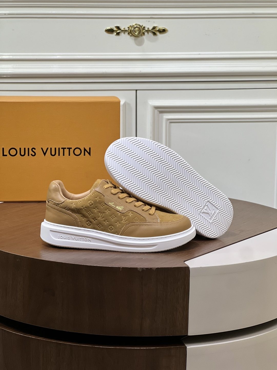 Louis Vuitton Tan Monogram Low-Top Sneakers — detail