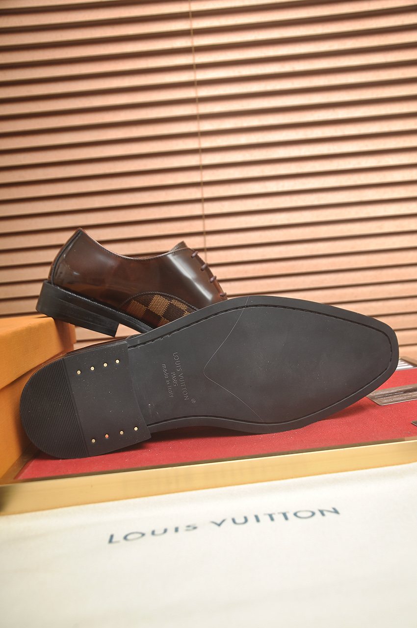 Louis Vuitton Brown Check Lace-Up Dress Shoes — detail