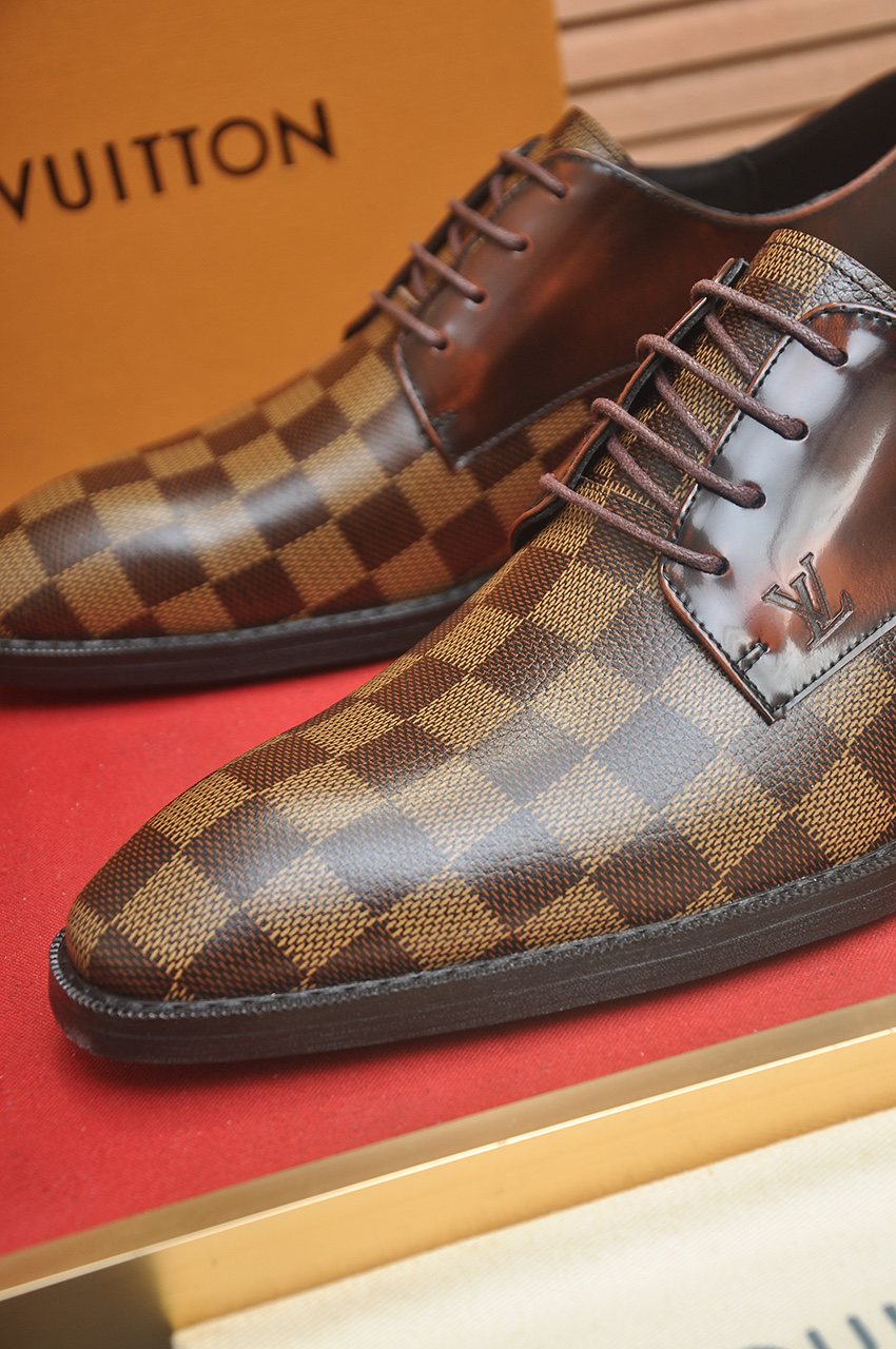 Louis Vuitton Brown Check Lace-Up Dress Shoes — front