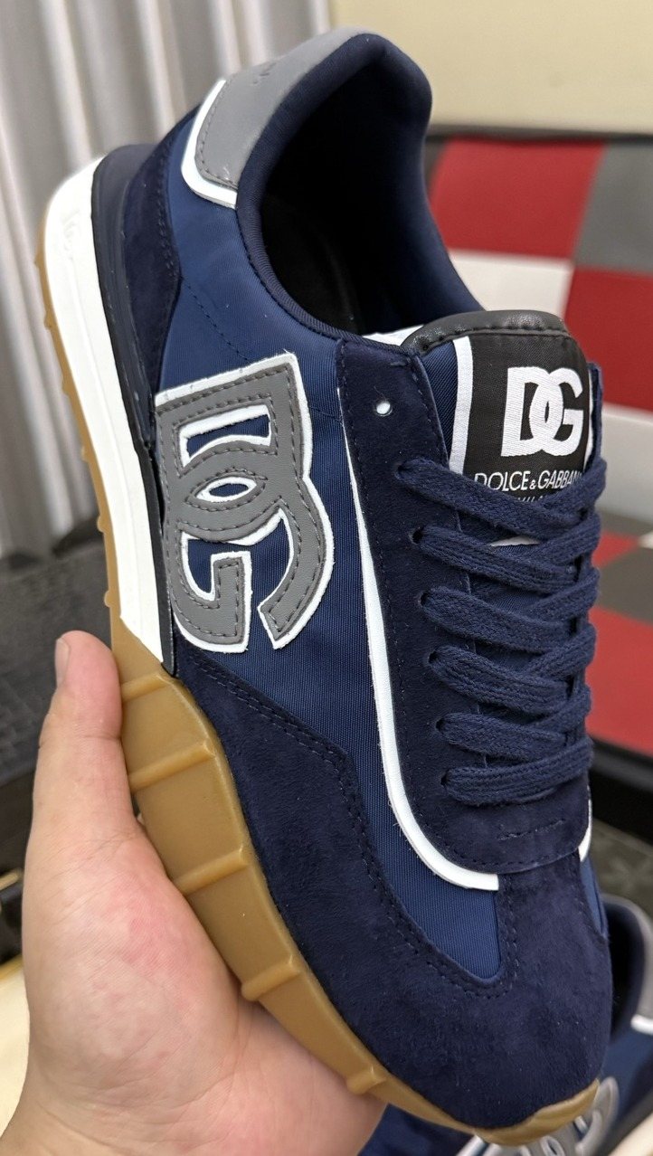 Dolce & Gabbana Navy Gum-Sole Sneakers — hero