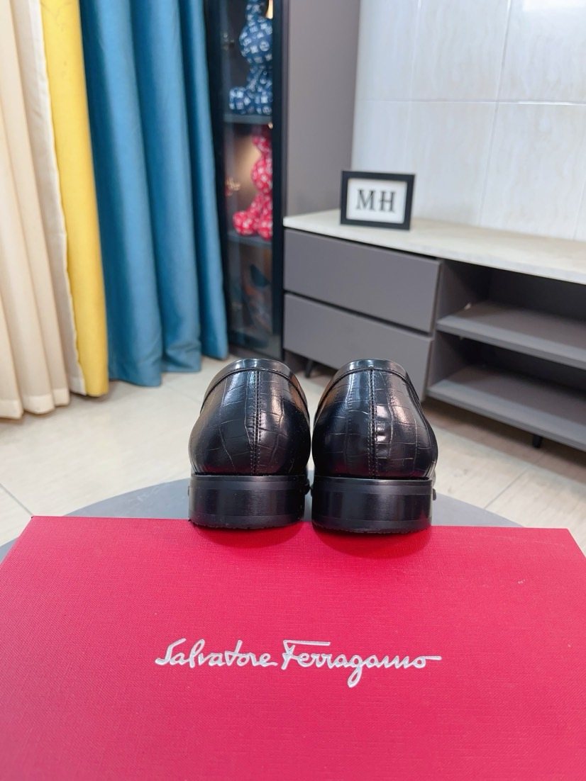 Ferragamo Black Embossed Bit Loafers — back