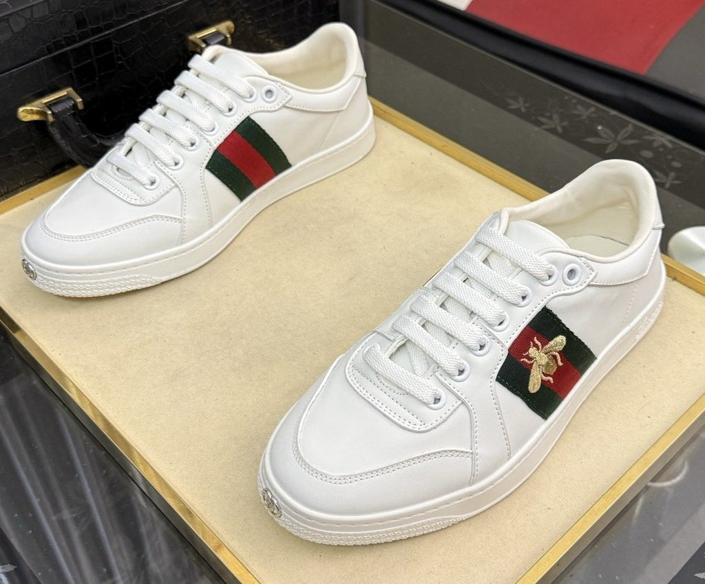 Gucci Green and Red Stripe Bee Sneakers — hero
