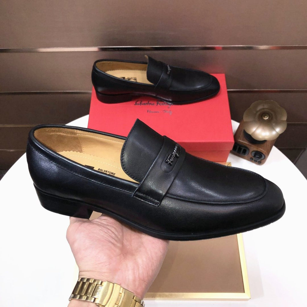 Ferragamo Black Leather Loafers — model