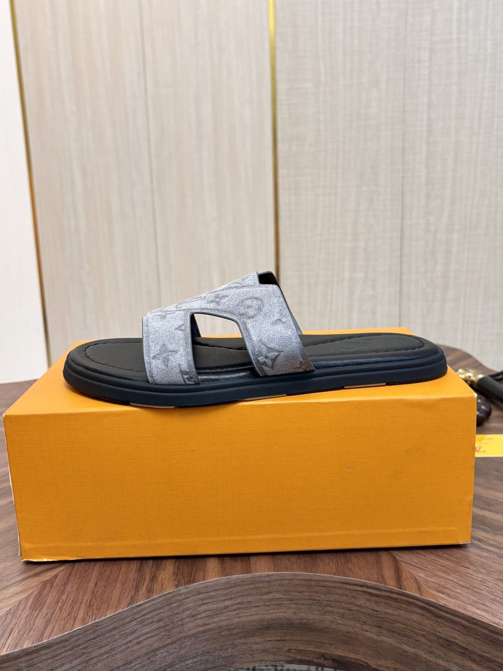 Louis Vuitton Light-Gray Patterned Slide Sandals — side