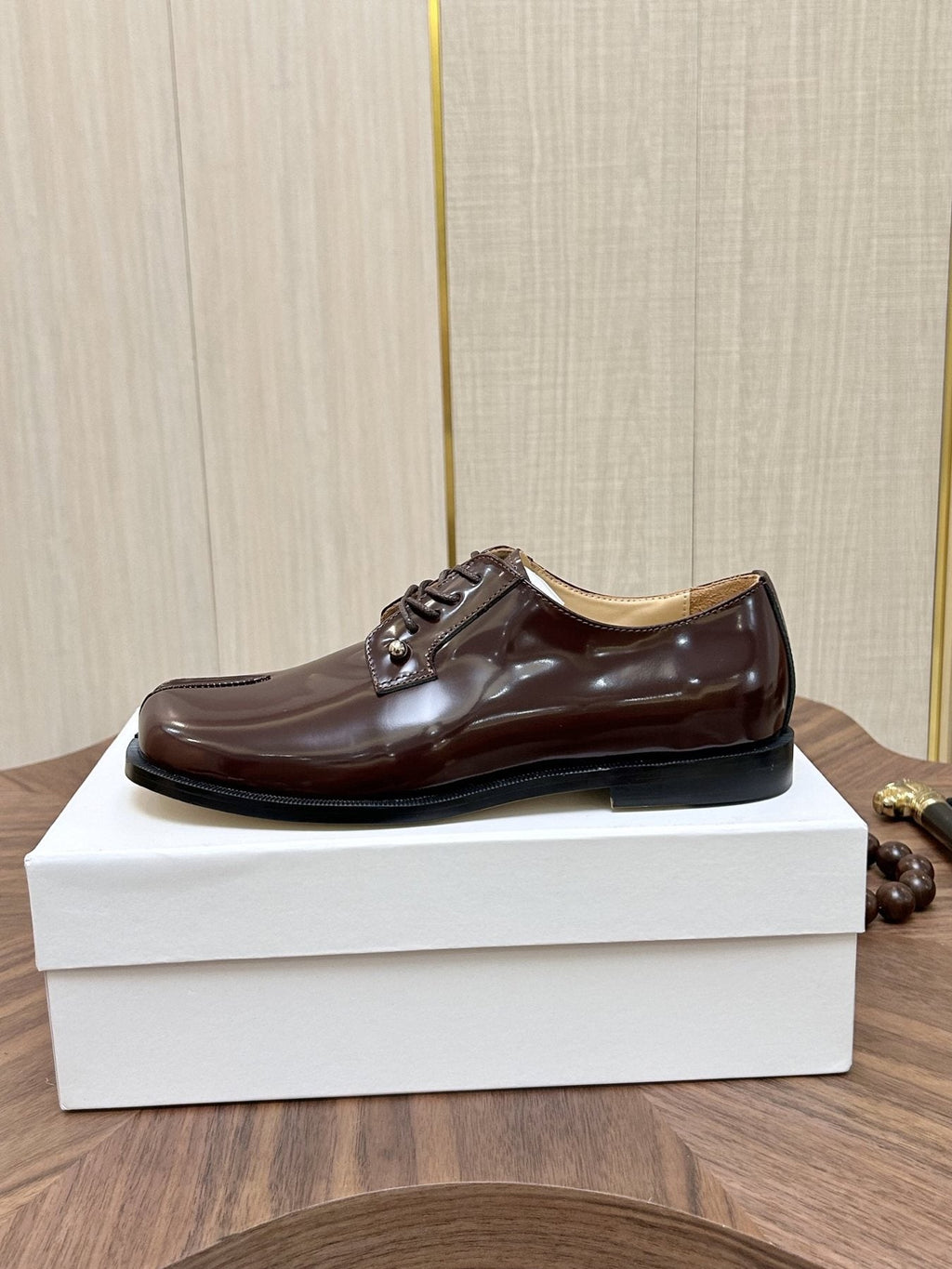 Maison Margiela Dark Brown Split-Toe Derby Shoes — side