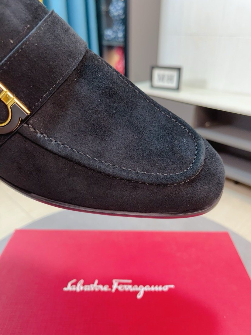 Salvatore Ferragamo Gold-Buckle Loafers — detail