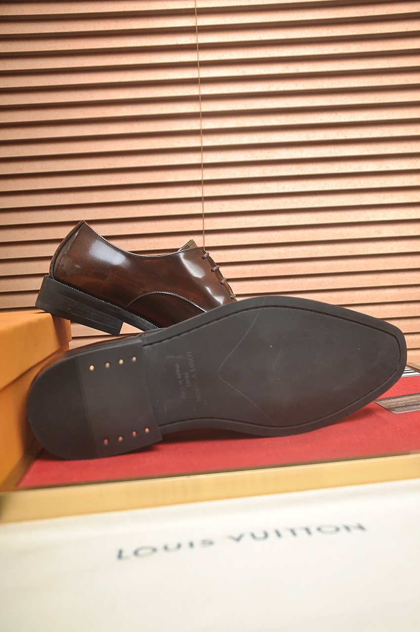 Louis Vuitton Brown Checkered Lace-Up Dress Shoes — detail