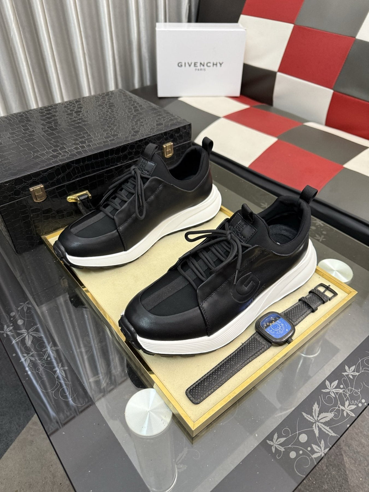 GIVENCHY Low-Top Logo Strap Sneakers — front