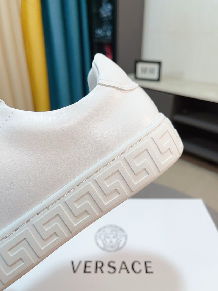 Versace Men's Low-Top Lace-Up Sneakers — detail