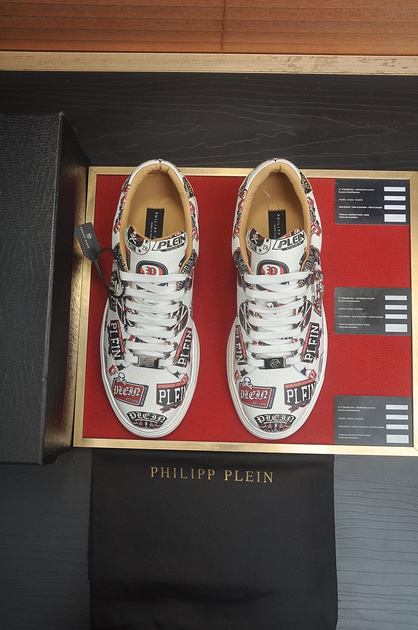 Philipp Plein Graphic Print Low-Top Sneakers — hero